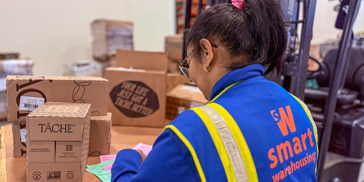 Tache product and Smart Warehousing employee Tache product and Smart Warehousing employee